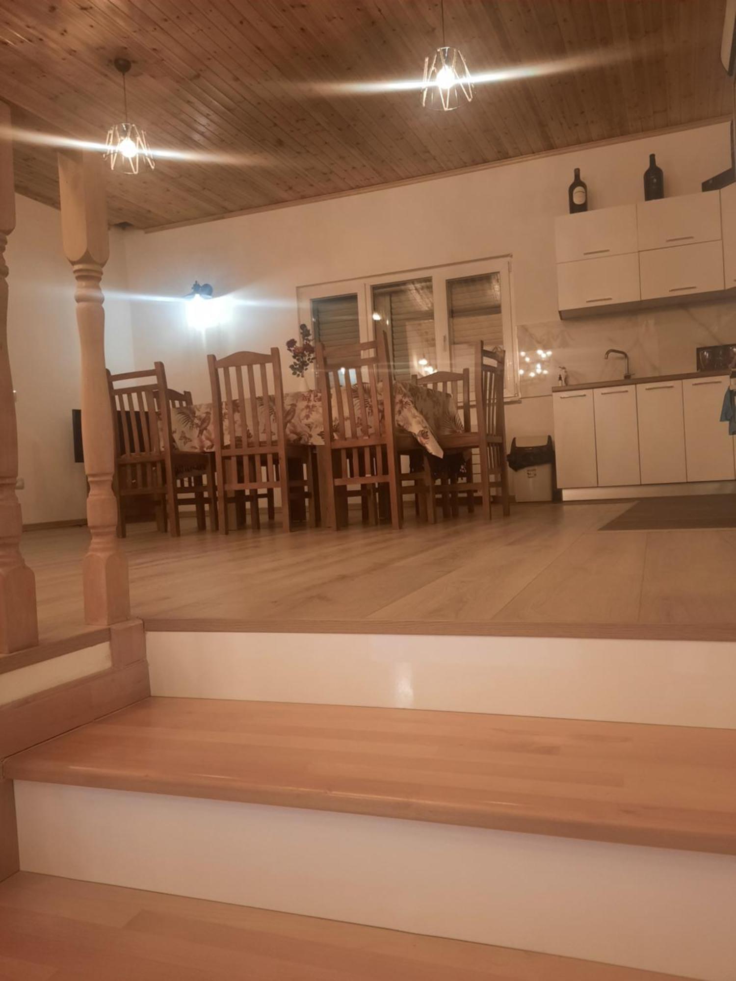 Bujtina Lugina E Vjoses Lodge *