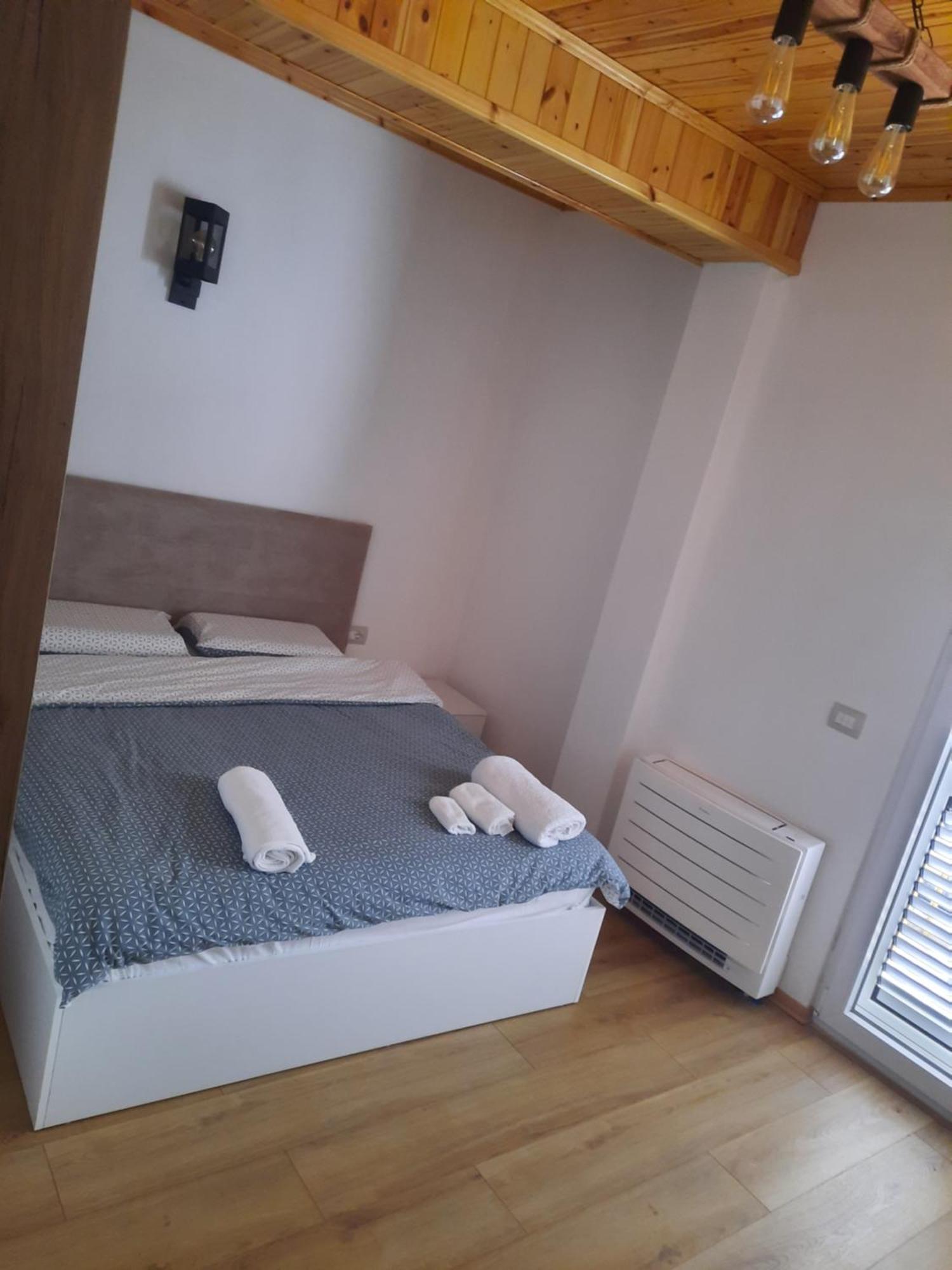 Bujtina Lugina E Vjoses Lodge *