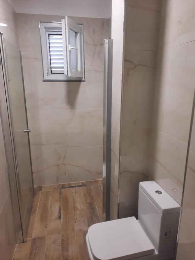 Lodge Bujtina Lugina E Vjoses